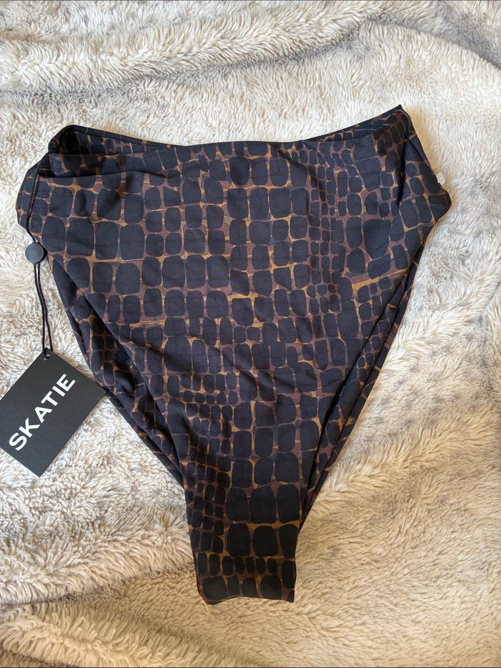 Skatie Girls' Black & Brown Croc-Print High-Cut Bottoms